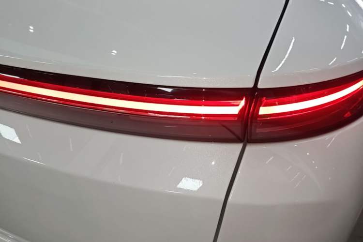 Used Li Auto L7 2023 Air model Right Rear Taillight
