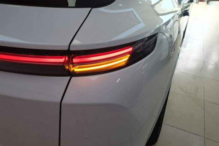 Used Li Auto L7 2023 Max model Right Rear Taillight