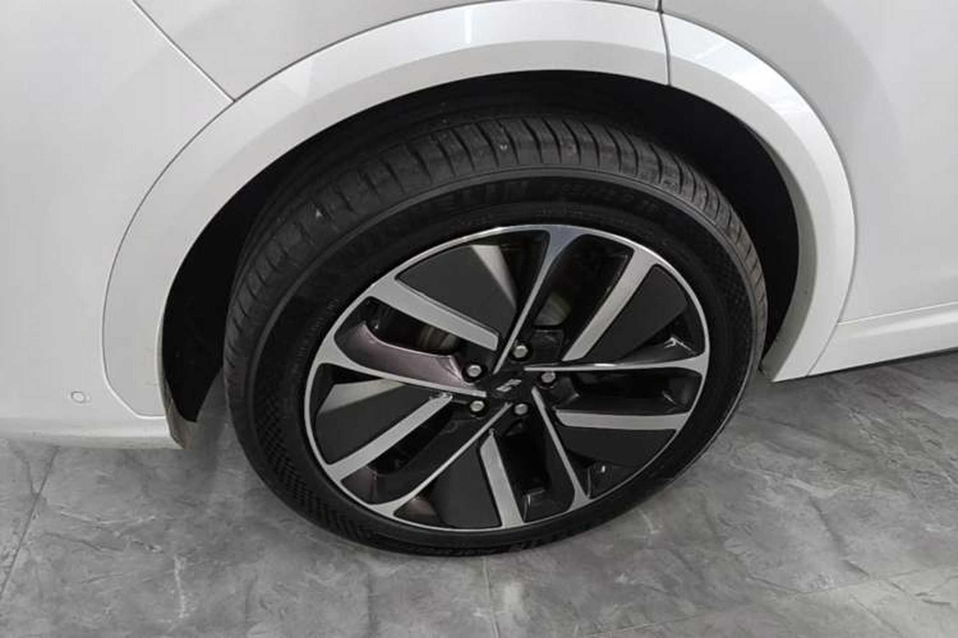 Used Li Auto L7 2023 Max model Right Rear Wheel Hub