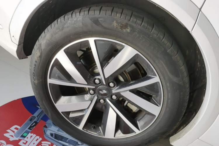 Used Li Auto L7 2023 Pro Model Right Rear Wheel Hub