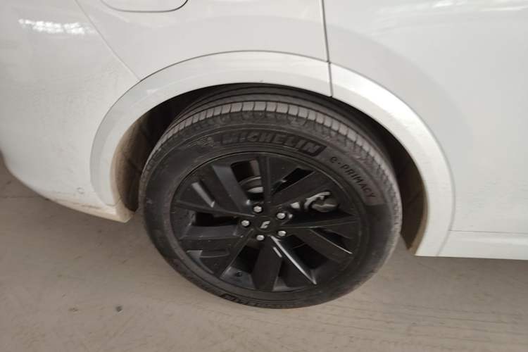 Used Li Auto L7 2023 Pro Model Right Rear Wheel Hub