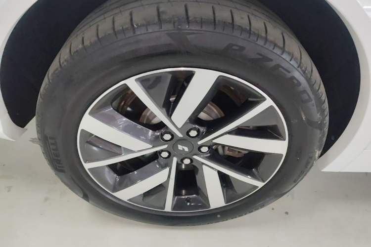 Used Li Auto L7 2023 Pro Model Right Rear Wheel Hub