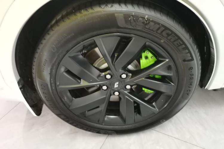 Used Li Auto L7 2023 Pro Model Right Rear Wheel Hub