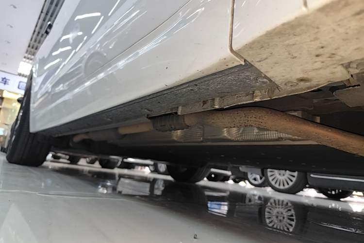 Used Li Auto L7 2023 Max model Right Side Sill