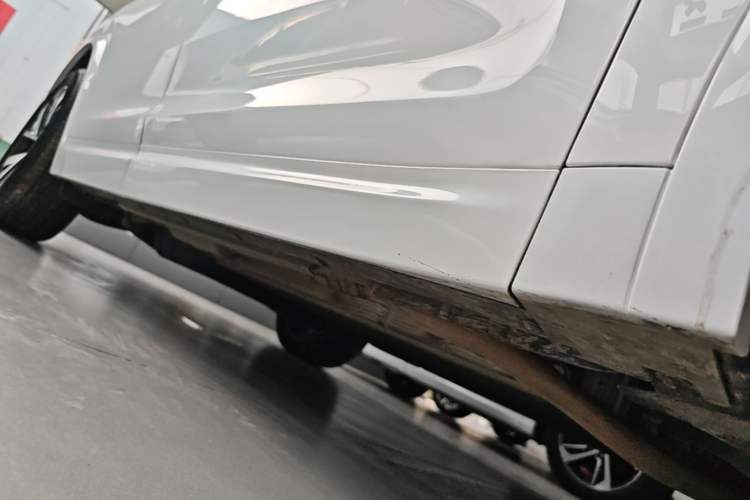 Used Li Auto L7 2023 Pro Model Right Side Sill