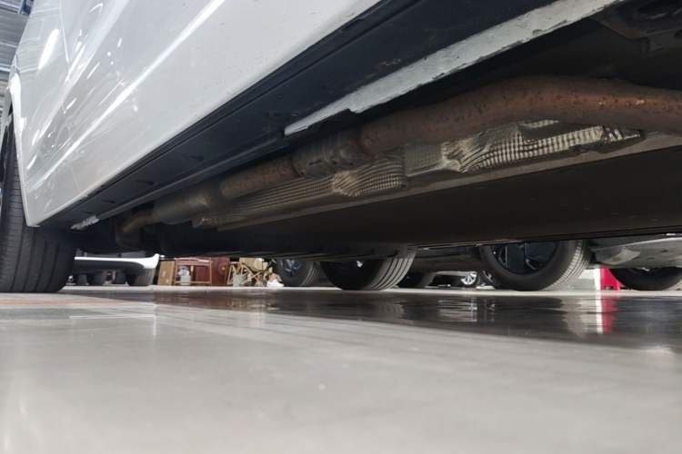 Used Li Auto L7 2023 Max model Right Side Sill
