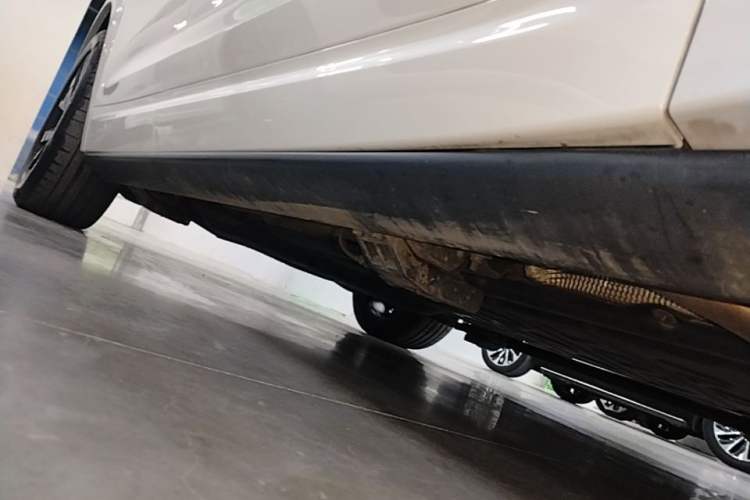 Used Li Auto L7 2023 Pro Model Right Side Sill