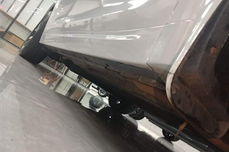 Used Li Auto L7 2023 Pro Model Right Side Sill