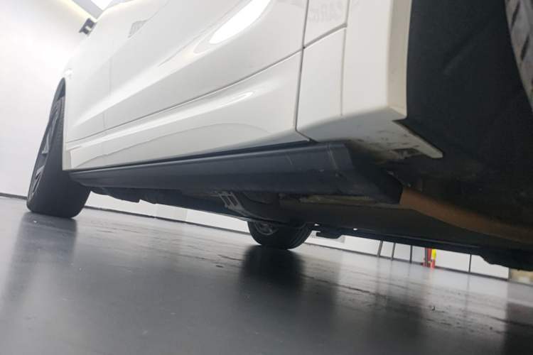 Used Li Auto L7 2023 Max model Right Side Sill