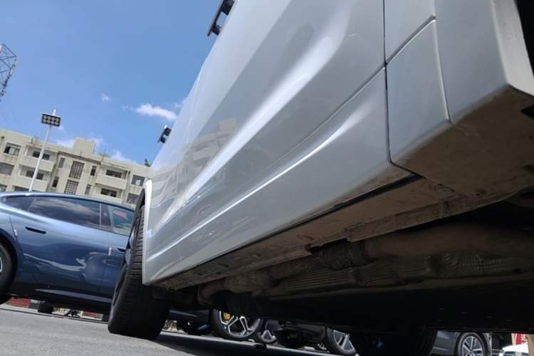 Used Li Auto L7 2023 Pro Model Right Side Sill