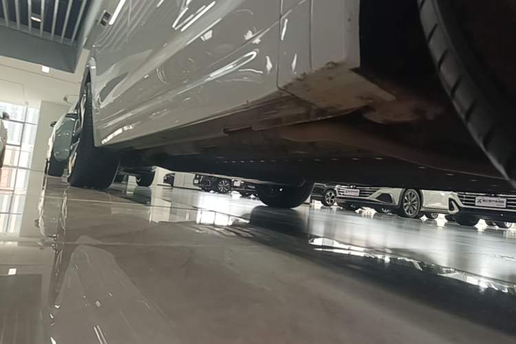 Used Li Auto L7 2023 Air model Right Side Sill