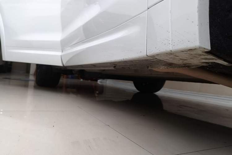 Used Li Auto L7 2023 Air model Right Side Sill