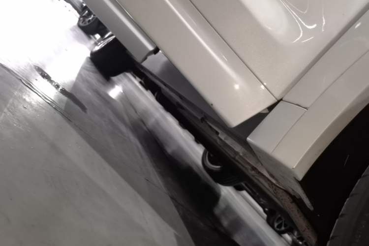 Used Li Auto L7 2023 Max model Right Side Sill