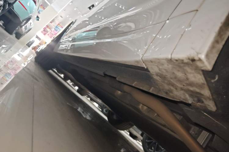 Used Li Auto L7 2023 Air model Right Side Sill