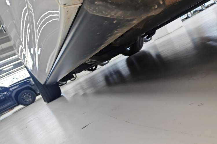 Used Li Auto L7 2023 Air model Right Side Sill