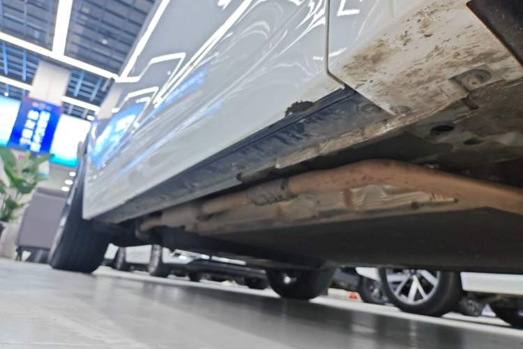 Used Li Auto L7 2023 Max model Right Side Sill