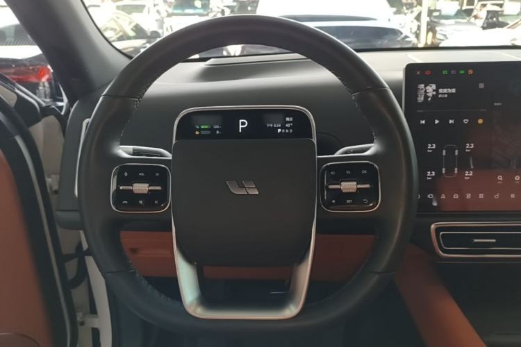 Used Li Auto L7 2023 Pro Model Steering Wheel