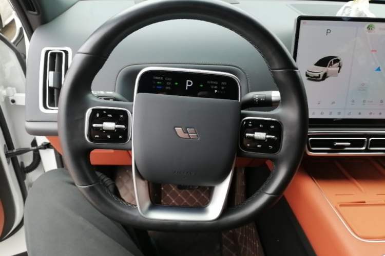 Used Li Auto L7 2023 Pro Model Steering Wheel
