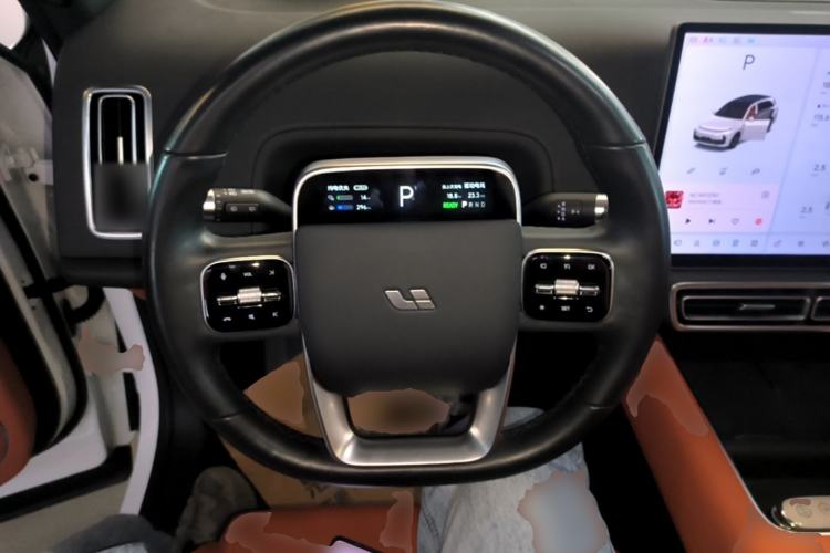 Used Li Auto L7 2023 Pro Model Steering Wheel