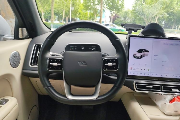 Used Li Auto L7 2023 Pro Model Steering Wheel