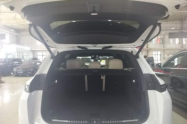 Used Li Auto L7 2023 Air model Trunk