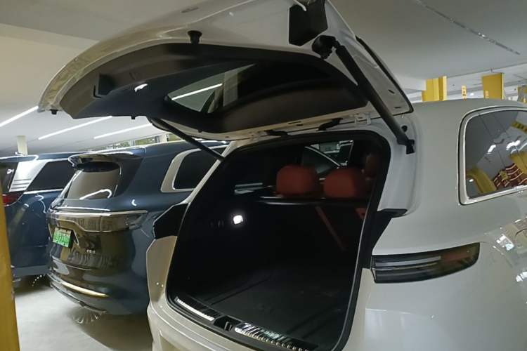 Used Li Auto L7 2023 Pro Model Trunk