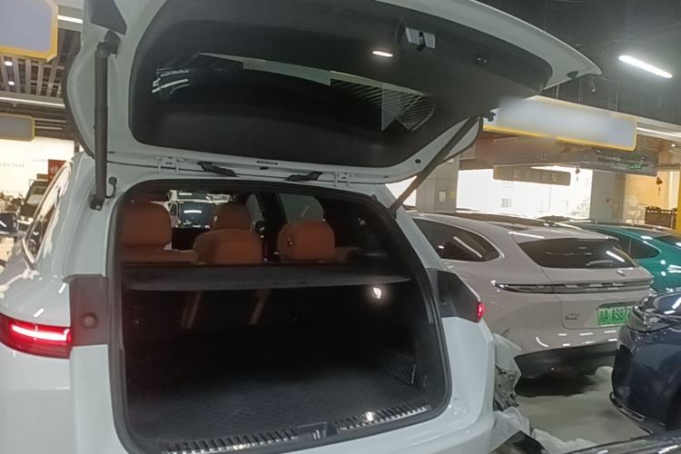 Used Li Auto L7 2023 Max model Trunk