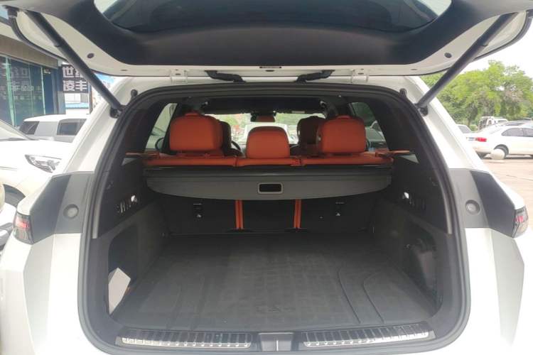 Used Li Auto L7 2023 Pro Model Trunk
