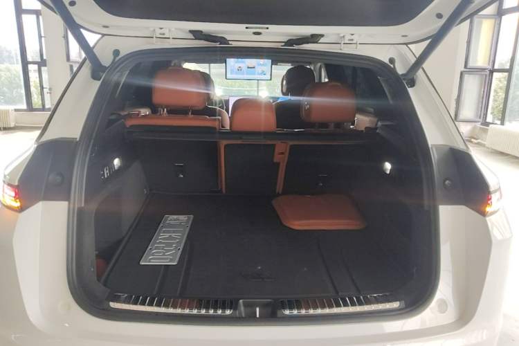 Used Li Auto L7 2023 Pro Model Trunk