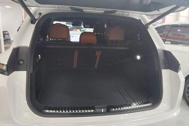 Used Li Auto L7 2023 Pro Model Trunk