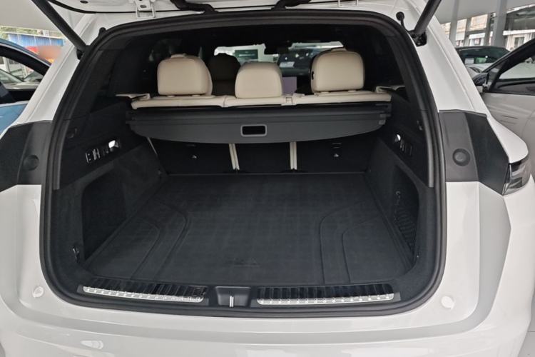 Used Li Auto L7 2023 Pro Model Trunk