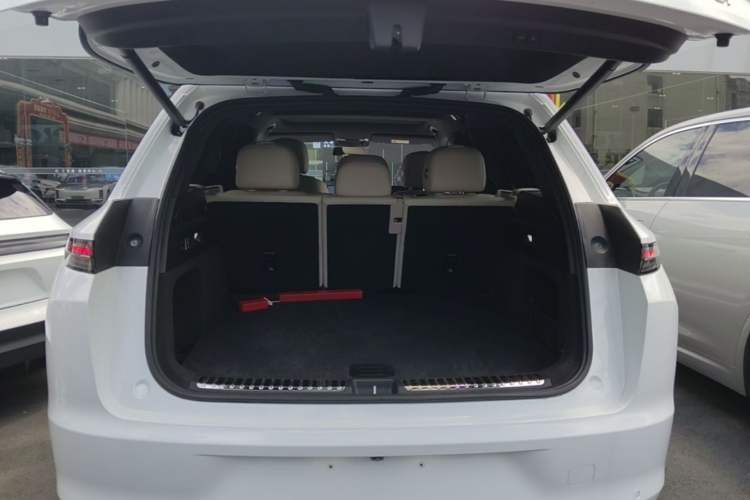 Used Li Auto L7 2023 Pro Model Trunk
