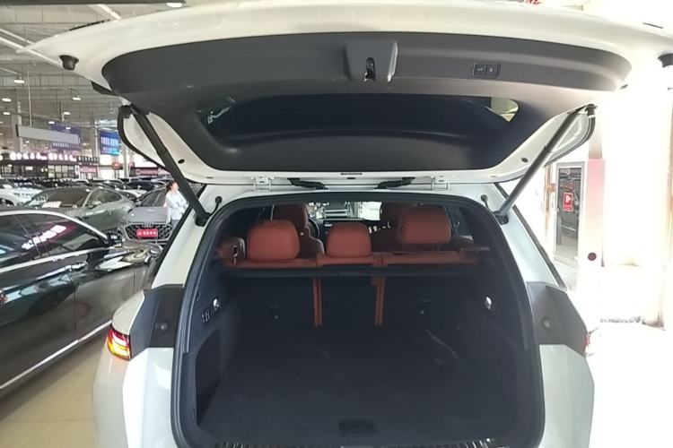 Used Li Auto L7 2023 Pro Model Trunk