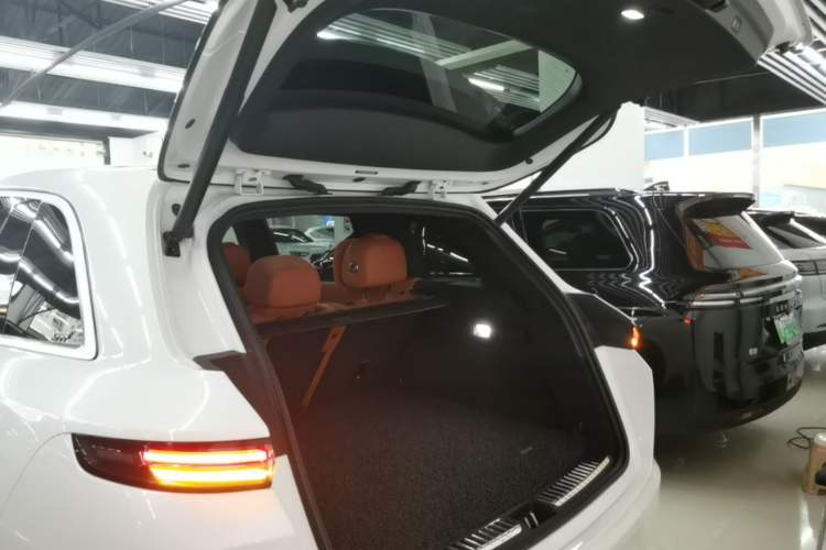 Used Li Auto L7 2023 Pro Model Trunk