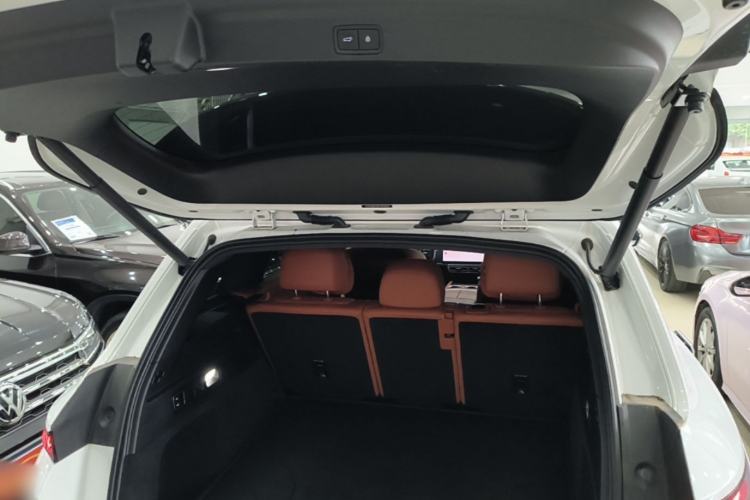 Used Li Auto L7 2023 Air model Trunk