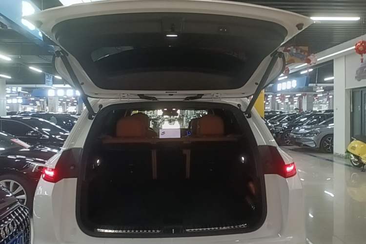 Used Li Auto L7 2023 Air model Trunk