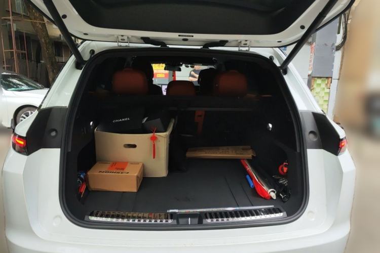 Used Li Auto L7 2023 Air model Trunk