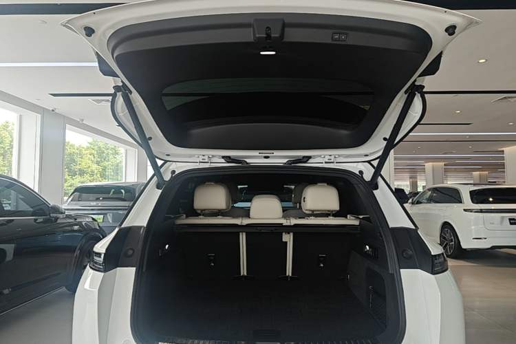 Used Li Auto L7 2023 Max model Trunk