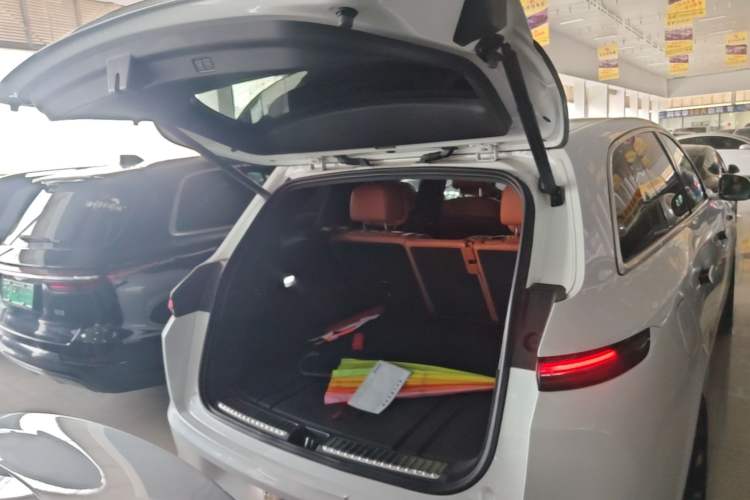 Used Li Auto L7 2023 Air model Trunk