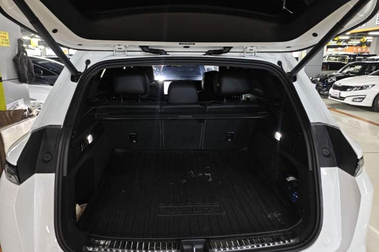Used Li Auto L7 2023 Max model Trunk