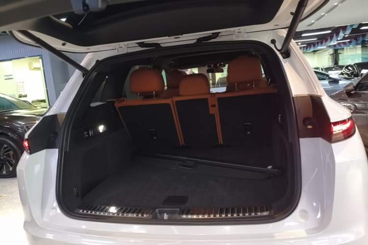Used Li Auto L7 2023 Pro Model Trunk