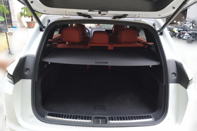 Used Li Auto L7 2023 Pro Model Trunk