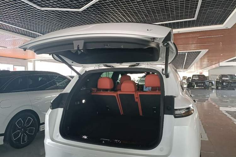 Used Li Auto L7 2023 Pro Model Trunk