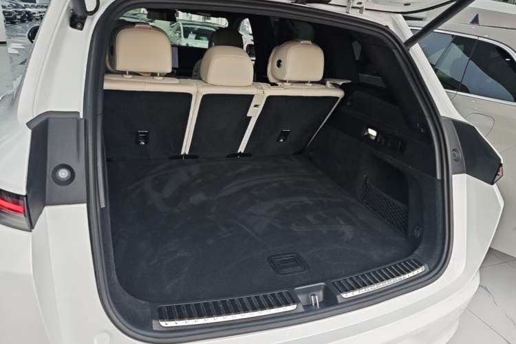Used Li Auto L7 2023 Pro Model Trunk