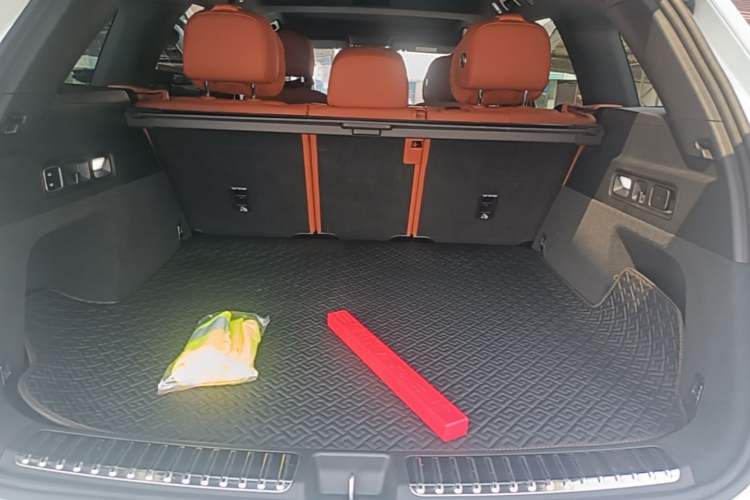 Used Li Auto L7 2023 Air model Trunk