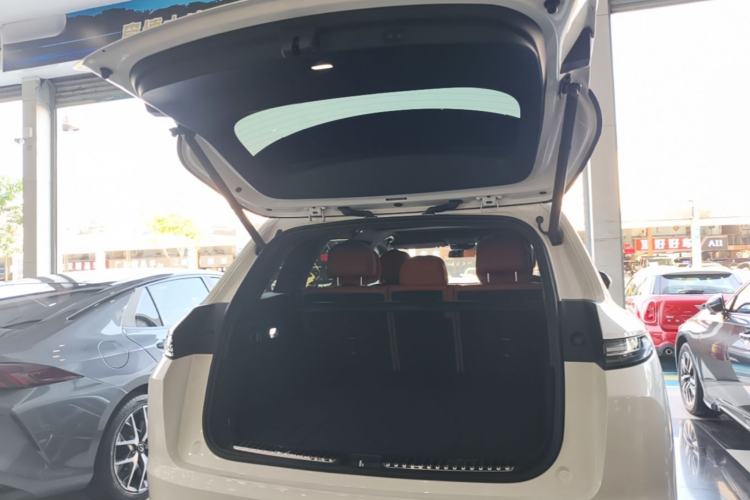 Used Li Auto L7 2023 Pro Model Trunk