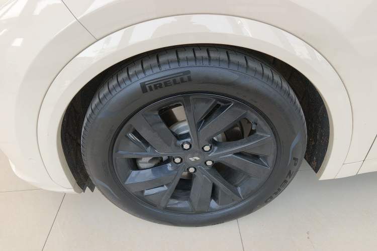 Used Li Auto L7 2023 Pro Model Left Front Wheel Hub