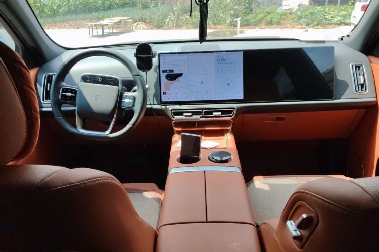 Used Li Auto L7 2024 Ultra Model Center Console