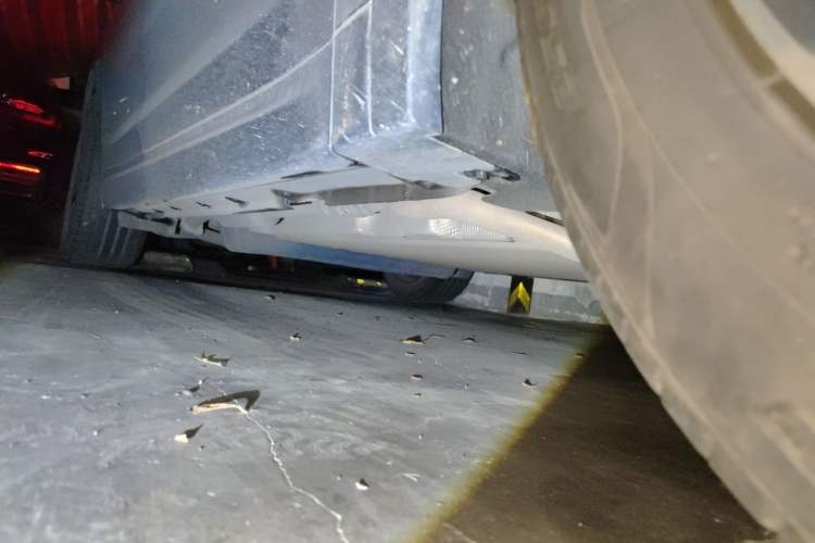 Used Li Auto L7 2024 Pro Model Chassis Front Right
