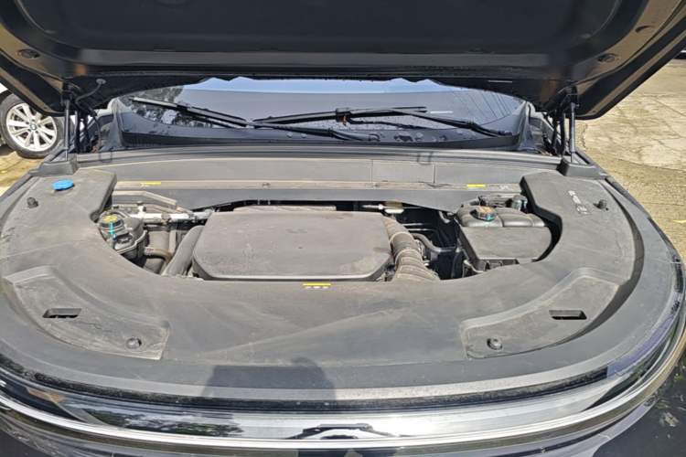 Used Li Auto L7 2024 MAX Model Engine Bay